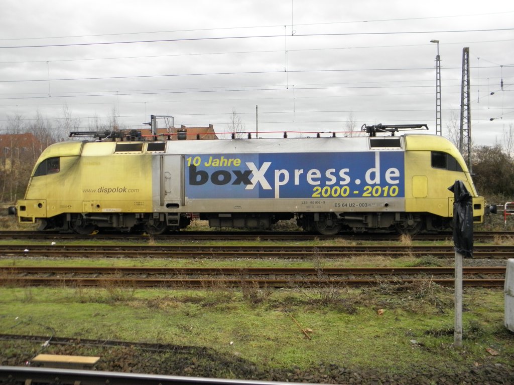 182 503 mit 10 Jahre BoxXpress in Krefeld Hbf am 8.1.11

