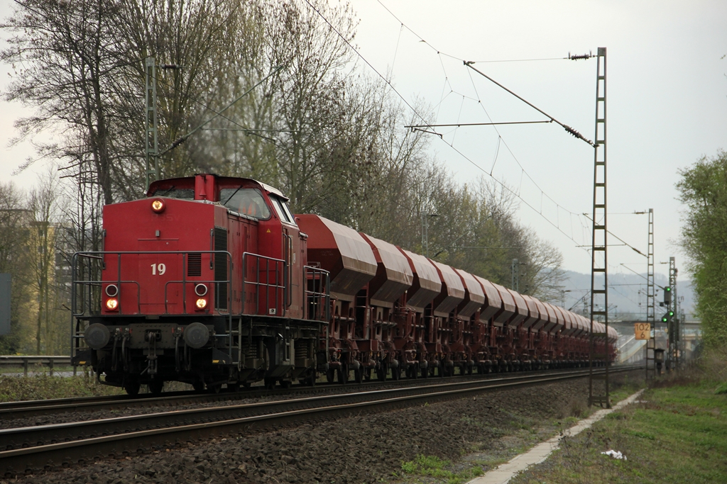 BBL 203 121-9  19  in Rhndorf am 29.3.2012