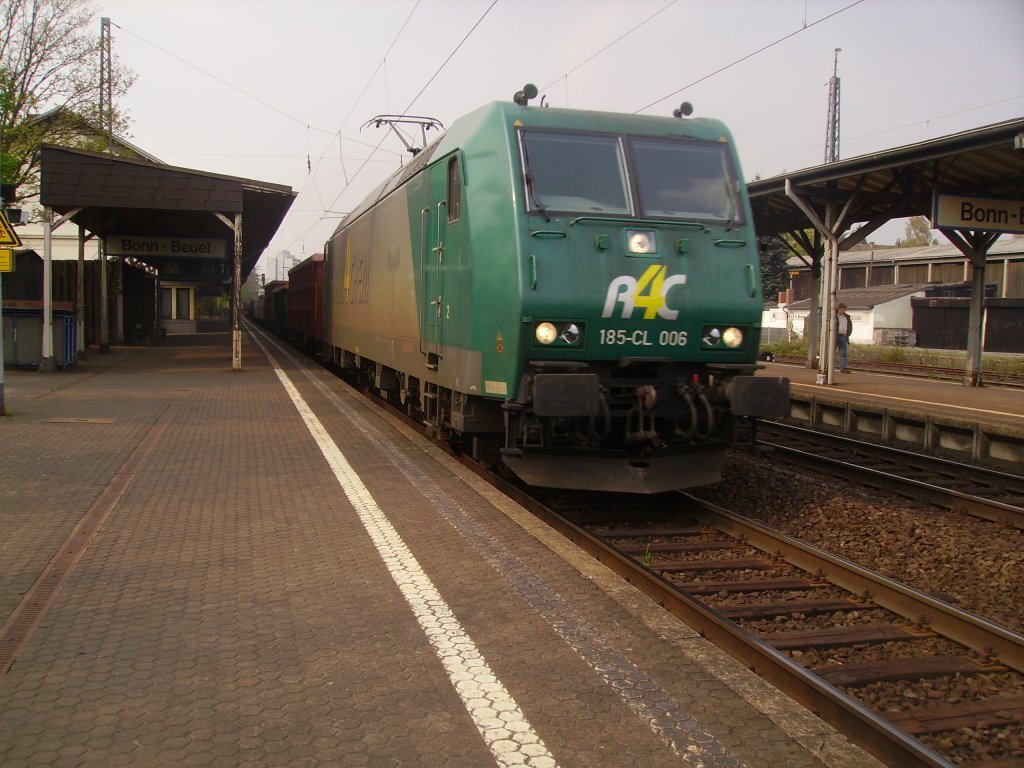 Br 185 von der Firma Rail4Chem im Bahnhof Beuel
