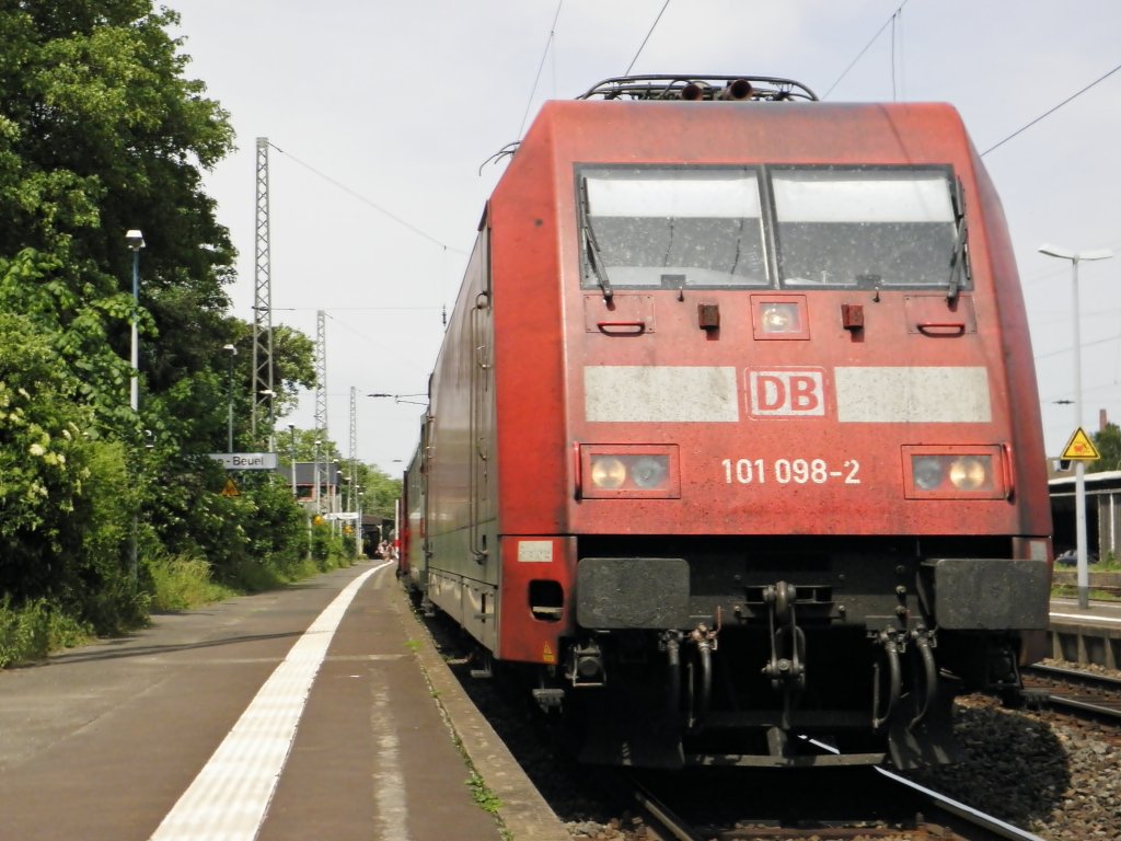 DB 101 098-2 in Beuel am 9.5.2011