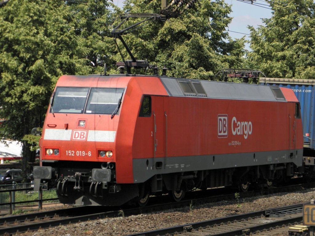 DB 152 019-6 in Beuel am 3.6.2011