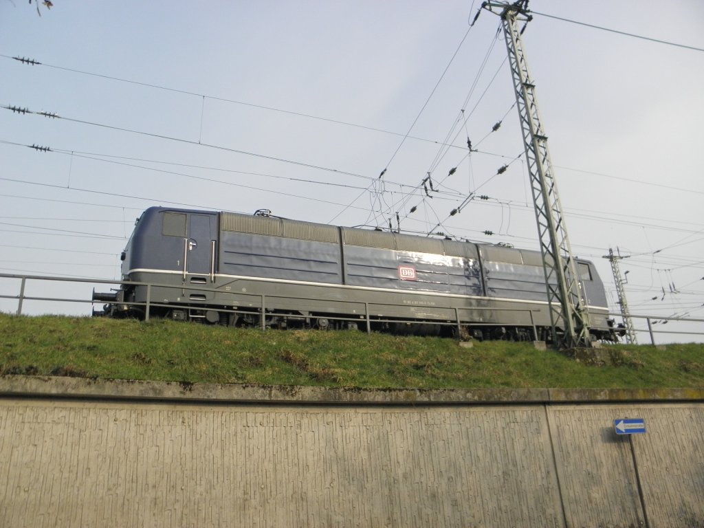 DB 181 201 steht abgestellt in Koblenz hbf am 5.3.2011