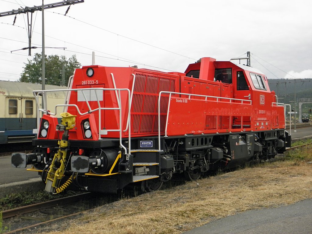 DB 261 033-5 (Gravita 10BB) in Altenbeken am 2.7.2011