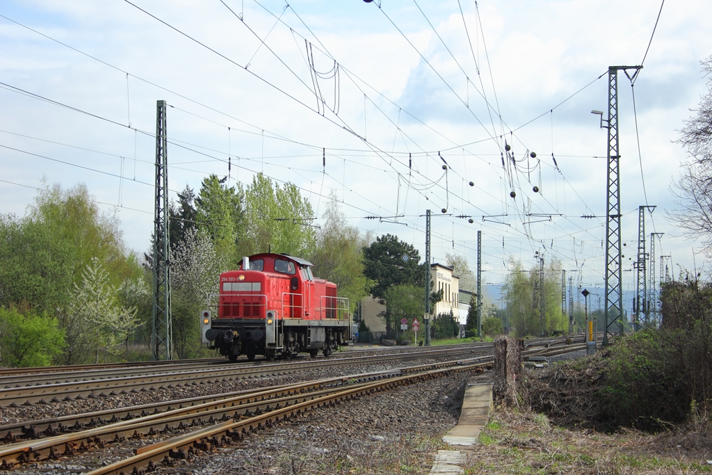 DB 294 593-9 als Tfzf in Neuwied am 12.4.2012