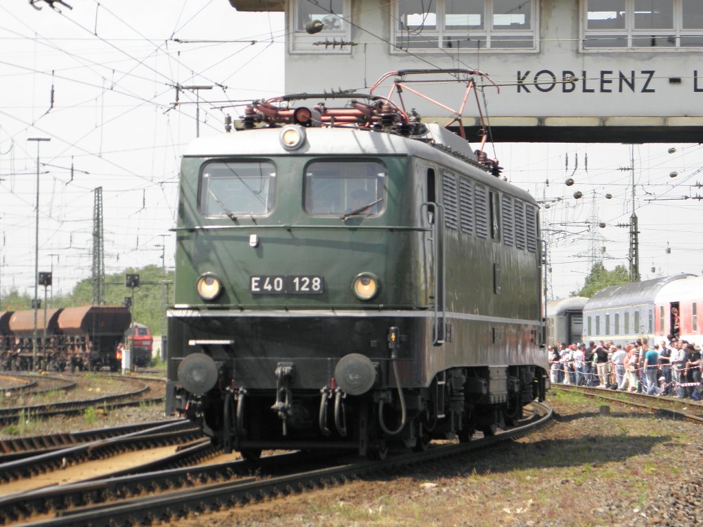 E40 128 auf der Lokparade in Koblenz-Ltzel am 21.5.2011