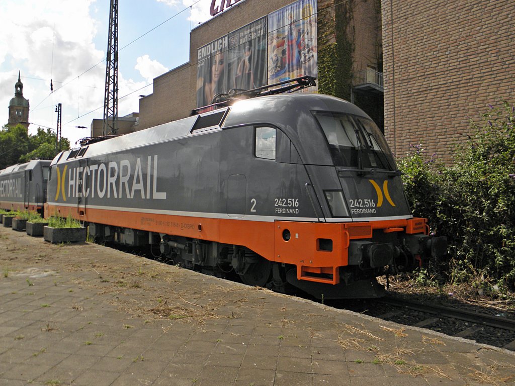 Hecorrail 242.516  Ferdinand  abgestellt in Krefeld Hbf am 7.8.2011