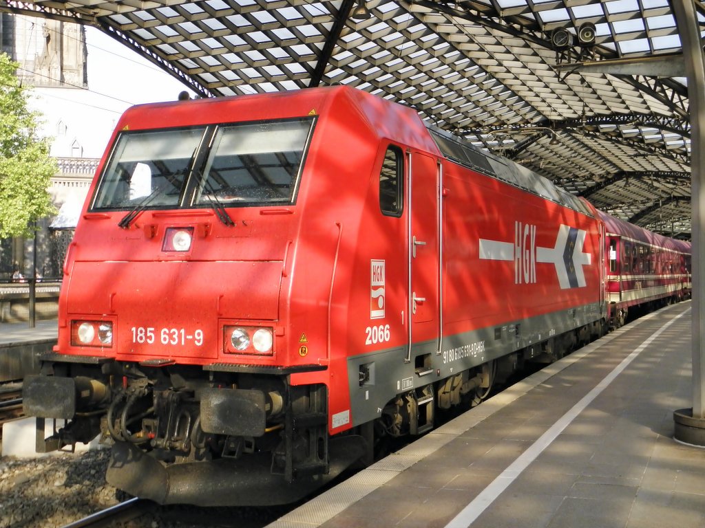 HGK 185 631-9 (2066) mit einem Sonderzug nach Hamburg am 7.5.2011 in Kln Hbf 