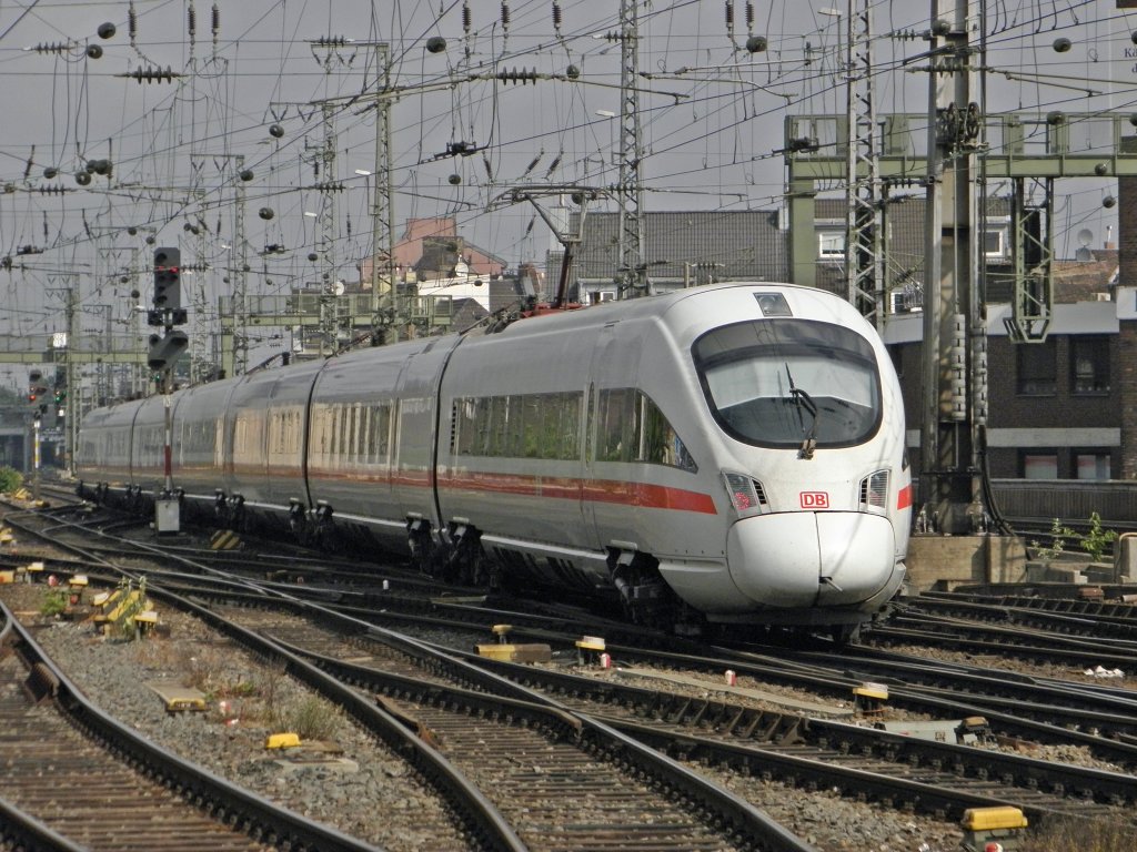 ICE-T (Br 411) nach Wien West Bahnhof im Klner Hbf am 28.5.2011