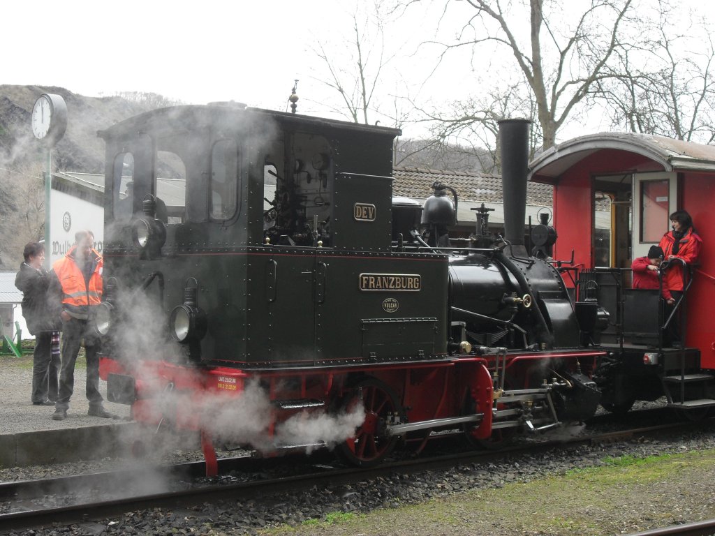 Lok  Franzburg  am Ostersonntag bei der Brohltalbahn im Bahnhof Brohl.175 Jahre Deutsche Eisenbahn.