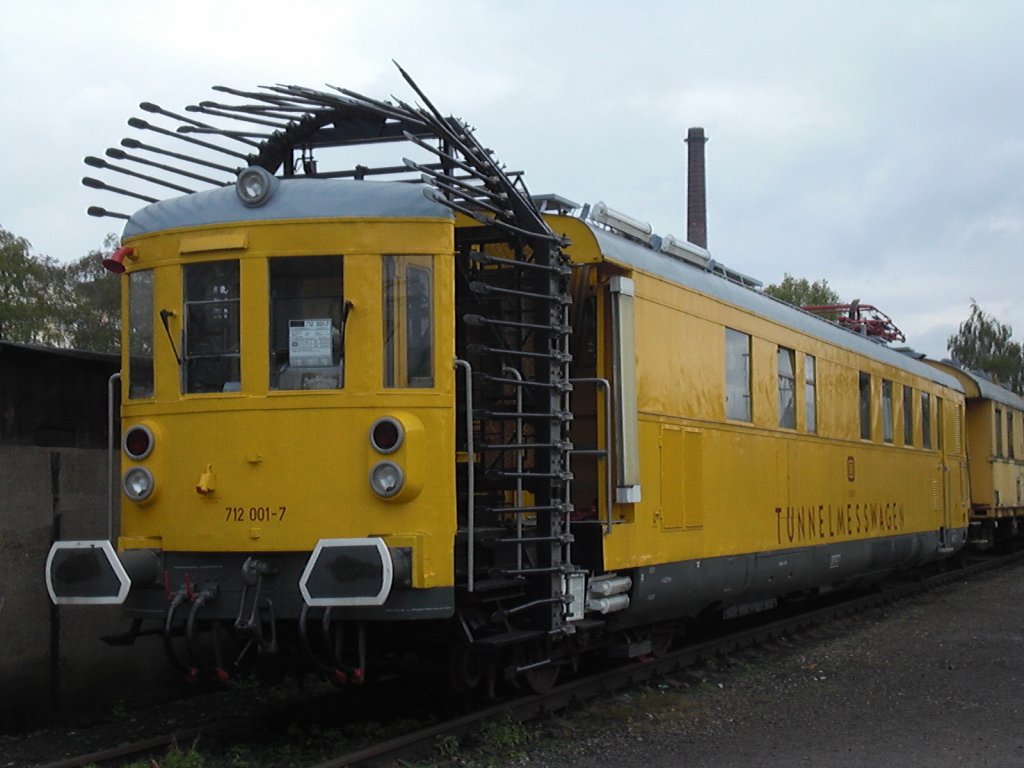 Noch ein weiteres Bild von 712 001-7 aus Bochum-Dahlhausen am 19.10.2010.