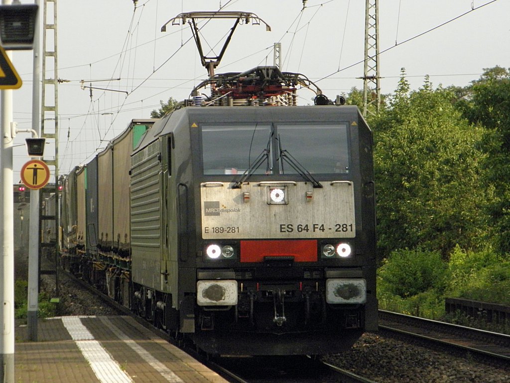 TXL ES 64 F4-281 (189-281) mit dem Fercam in Beuel am 27.7.2011