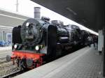 38 2267 (P8) steht in Bochum Hbf steht bereit fr die Fahrt nach Bochum Dahlhausen am 16.4.2011 