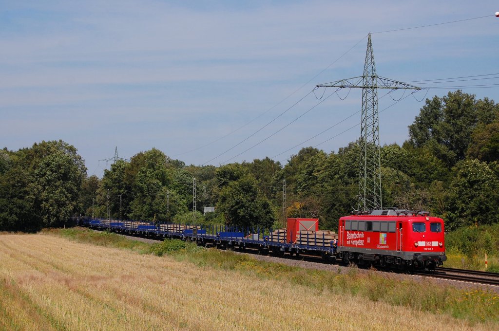 110 169-0 fuhr am 15.08.12 von Duisburg-Wedau nach Schwelm als ST 92976  und konnte kurz vor Lintorf fotografiert werden