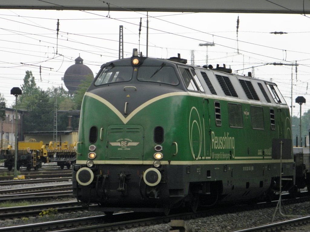 BEG V 200 053  Reuschling  mit dem Alu-Express in Duisburg Entenfang am 28.4.2011