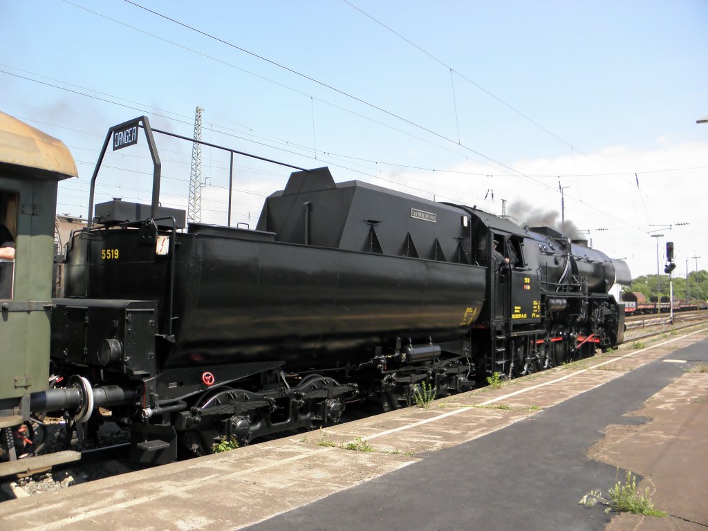 CFL 5519 mit einem Sonderzug in Neuwied am 22.5.2011