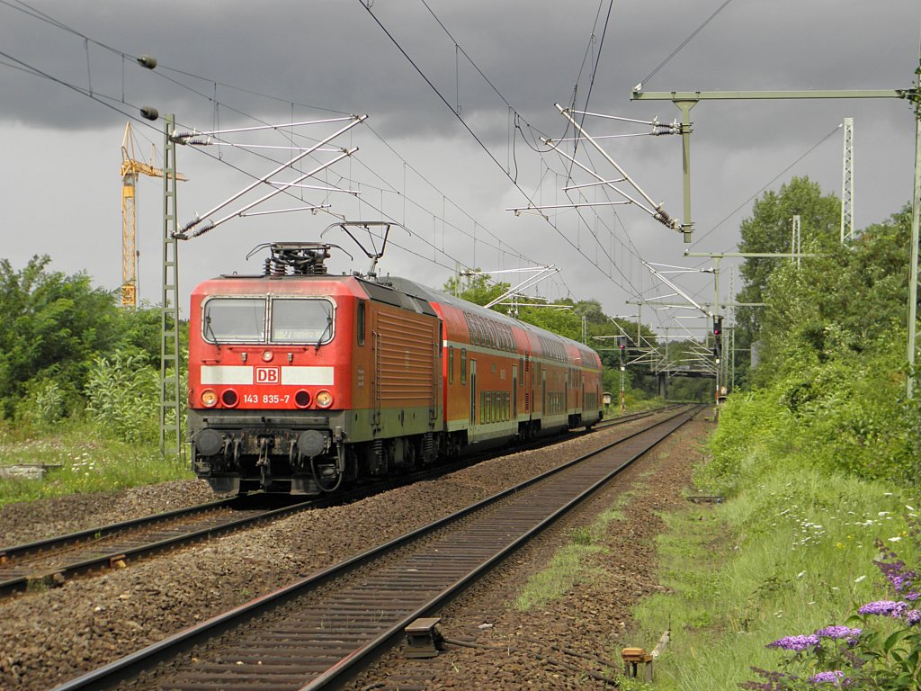 DB 143 835-7 in Oberkassel am 8.8.2011