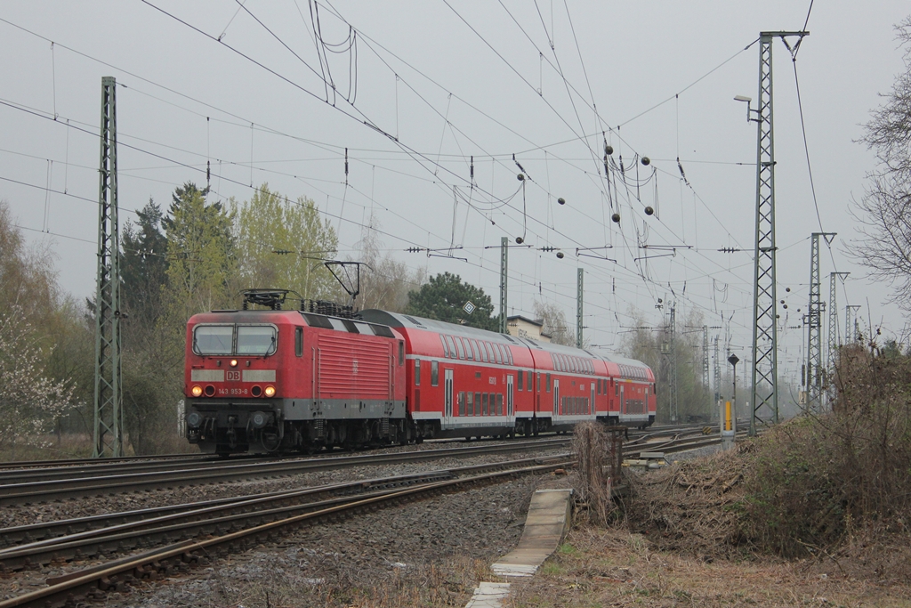 DB 143 953-8 in Neuwied am 31.3.2012