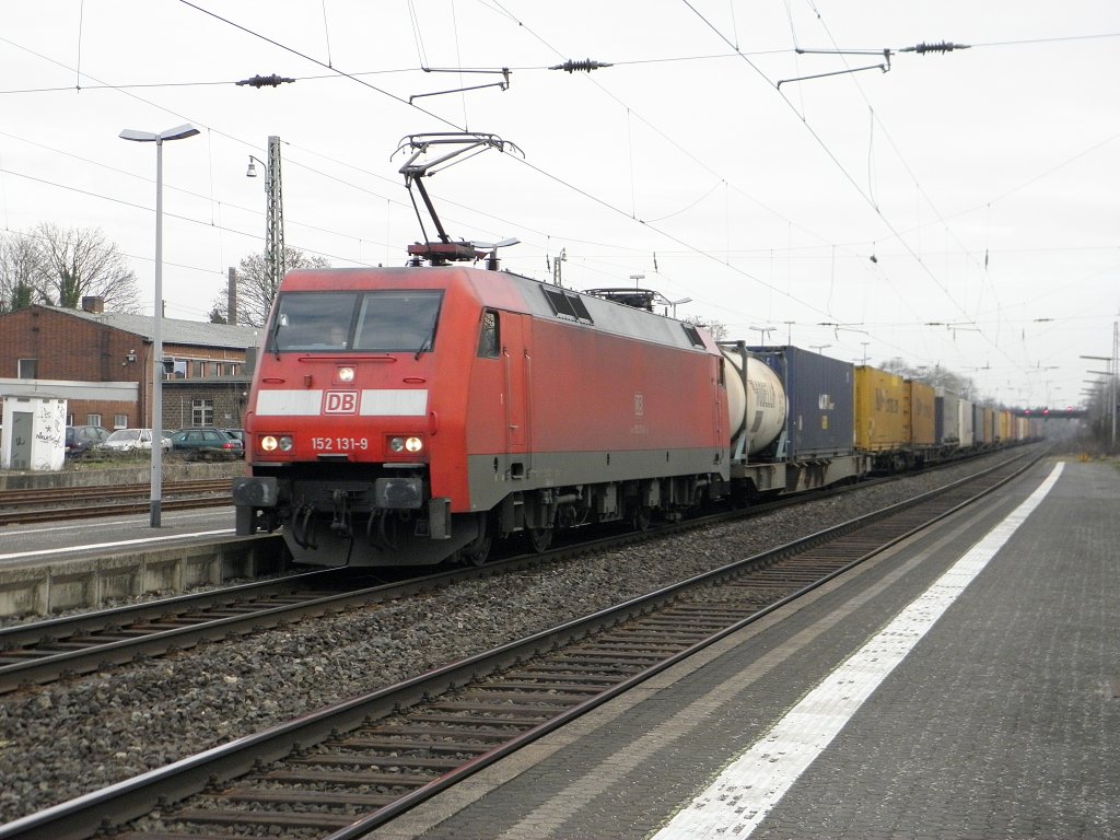 DB 152 131-9 mit einem Gterzug in Beuel am 10.2.2011