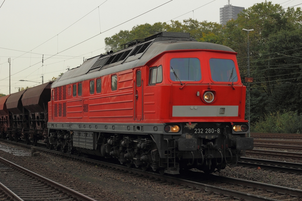 DB 232 280-8 in Köln West am 17.10.2012