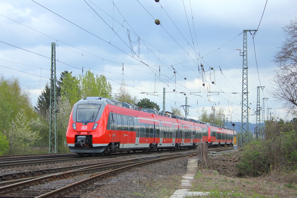 DB 442 218 in Neuwied am 12.4.2012