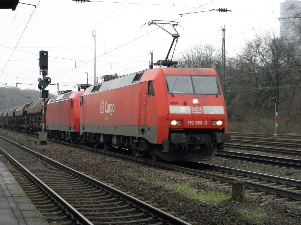 DB Cargo 152 006-3 und eine Br 145 in Kln West am 22.1.11