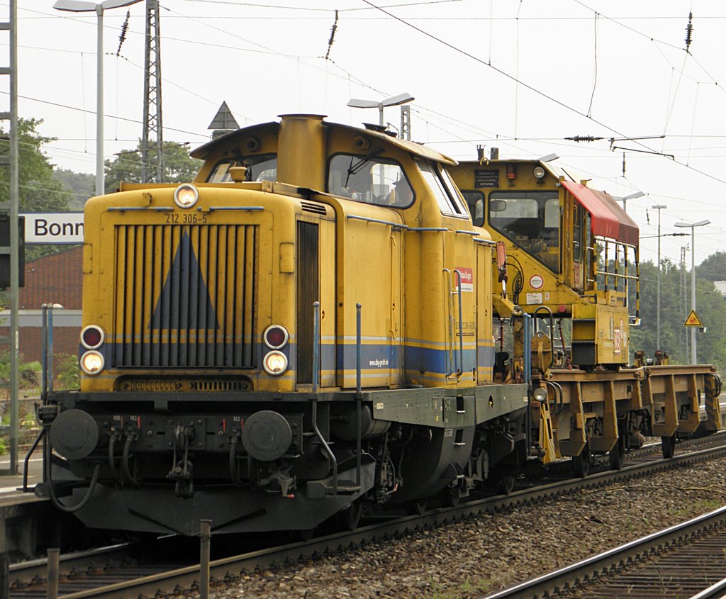 DBG 212 306-5 in Beuel am 26.7.2011