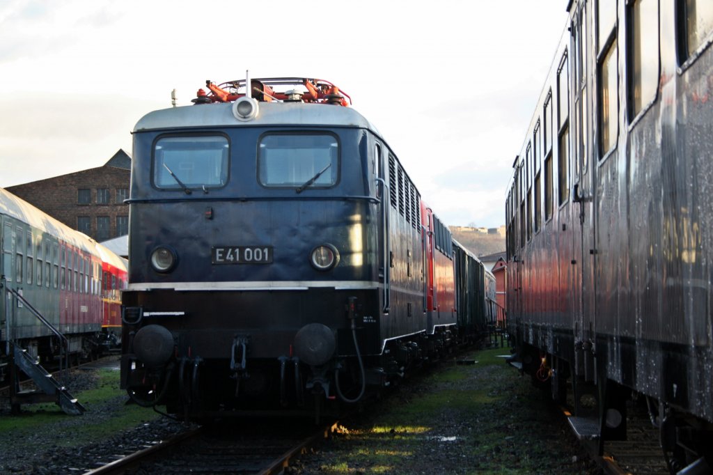 E41 001 in Koblenz Ltzel am 17.12.2011