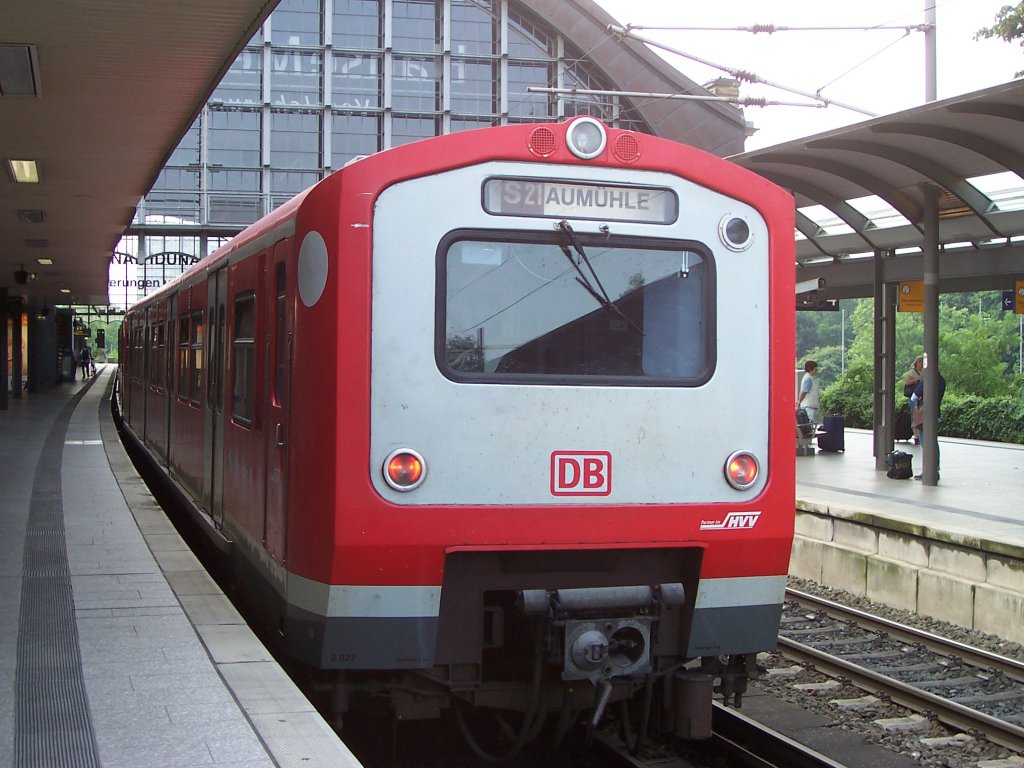 Eine Hamburger S-Bahn in Hamburg
