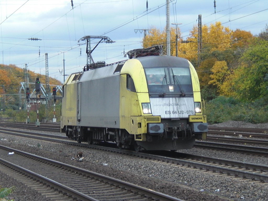 ES 64 U2-070 bei der Durchfahrt in Kln-West.
