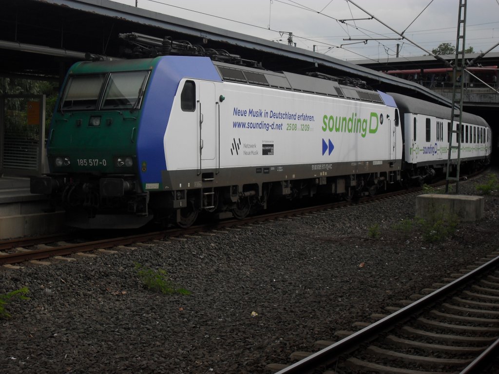 Sounding-D Zuglok 185 517-0 mit einem Sonderzug in Kln-Deutz am 2.9.10