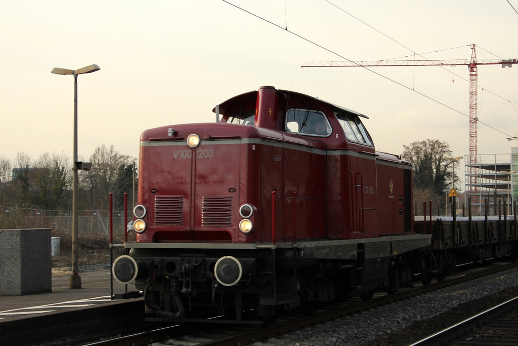 V100 1200 vom Eisenbahnmuseum Wrzburg i.E. fr die Brohltalbahn in Bonn-Oberkassel am 3.2.2012