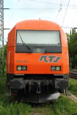 RTS 2016 905 abgestellt in Niederdollendorf am 12.5.2012